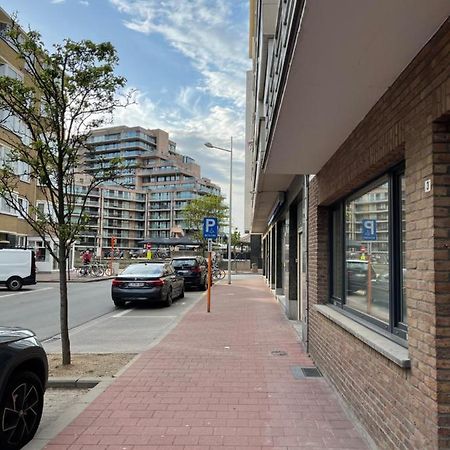Lovely 2 Bedroom Appartment Near Knokke-Strand Beach Bar Екстериор снимка